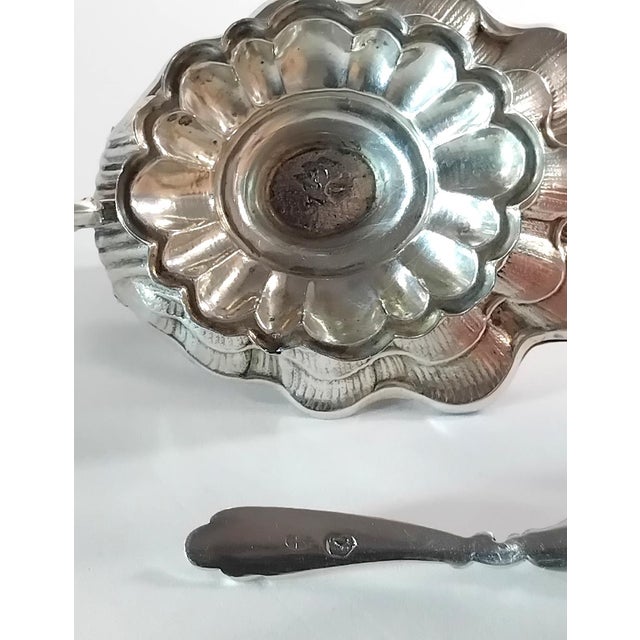 1950s Spanish Sterling Silver Pinch Salt Cellar With Spoon For Sale - Image 4 of 6