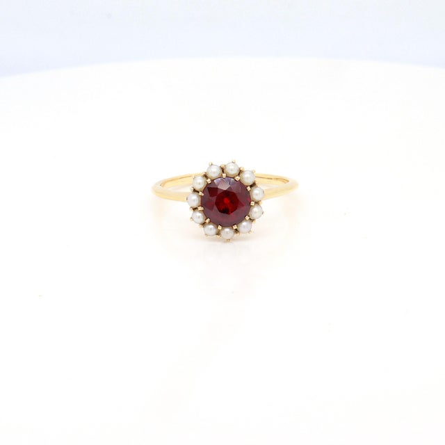 Signed Mid-Century Jones & Woodland 14k Gold, Garnet, and Seed Pearl Ring For Sale - Image 11 of 13