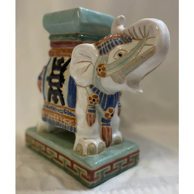 Vintage ceramic Vietnamese elephant plant stand in very good condition. Made in the Mid 20th Century.