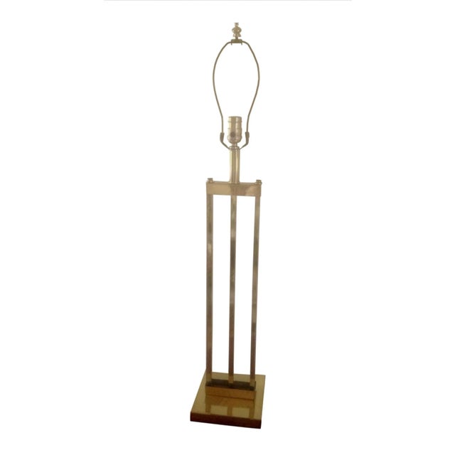 Mid-Century Modern Mid Century Lucite and Brass Table Lamp For Sale - Image 3 of 3