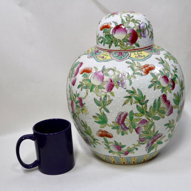 Vintage Hand-Painted Chinese Famille Rose Porcelain Ginger Jar With Lid – Large Peach & Floral Pattern For Sale - Image 13 of 13