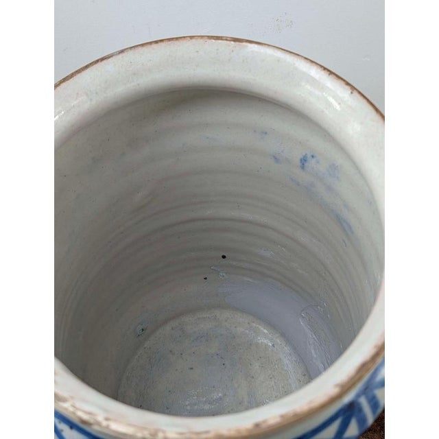 18th Century Sicilian Caltagirone Tin-Glazed Albarello with Fish Decoration For Sale - Image 11 of 13