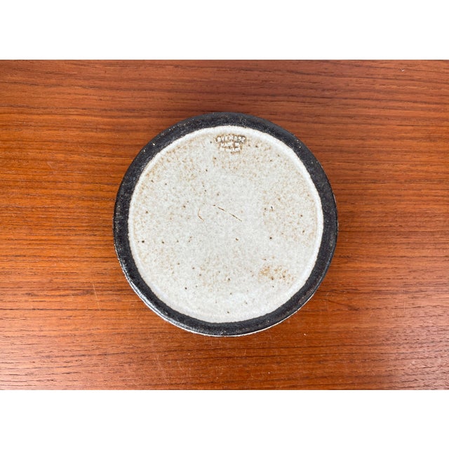 Beige Mid-Century Modern Danish Studio Pottery Bowl from Lovemose, 1960s For Sale - Image 8 of 11