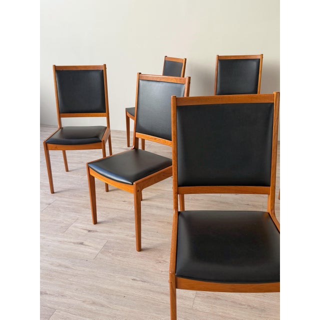 Mid-Century Danish Modern Teak High-Back Dining Chairs, a Set of 6 For Sale - Image 4 of 12
