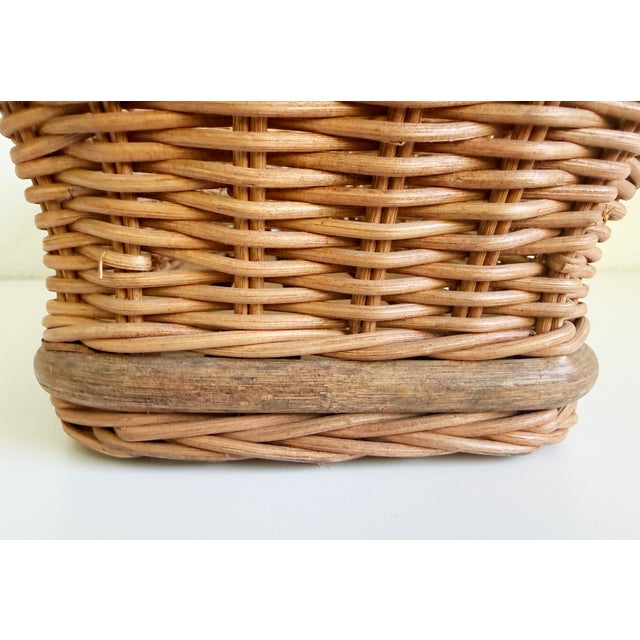 French Boulangerie Basket, Early to Mid-20th C For Sale In Sacramento - Image 6 of 11