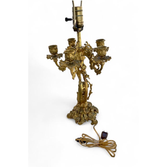 Early 20th Century French Louis XV La Belle Époque Ormolu Five Arm Candelabra Table Lamps - a Pair For Sale In Columbia, SC - Image 6 of 11