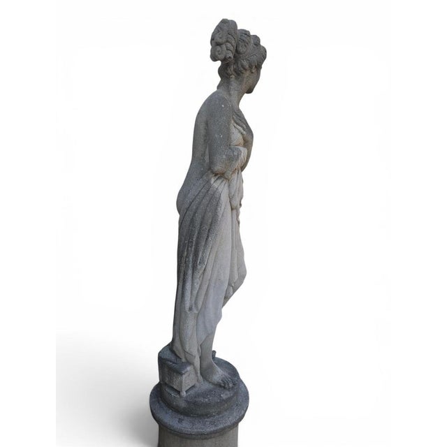 Gold Italian Artist, Large Venus Sculpture, 1950s, Vicenza Stone For Sale - Image 8 of 13