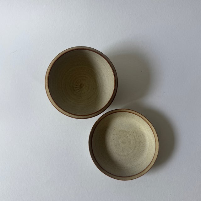 1970s Pair of Lidded Ceramic Boxes by Val Barry For Sale In New York - Image 6 of 10