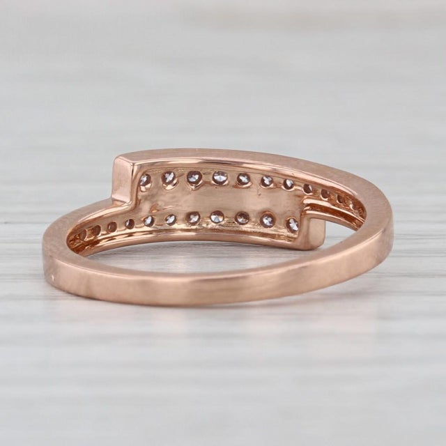 0.16ctw Diamond Bypass Ring 18k Rose Gold Size 7.25 Stackable For Sale In Greensboro - Image 6 of 8