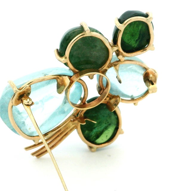 Italian Mid-Century Aquamarine & Green Tourmaline Floral Brooch in 14k Gold For Sale - Image 10 of 17