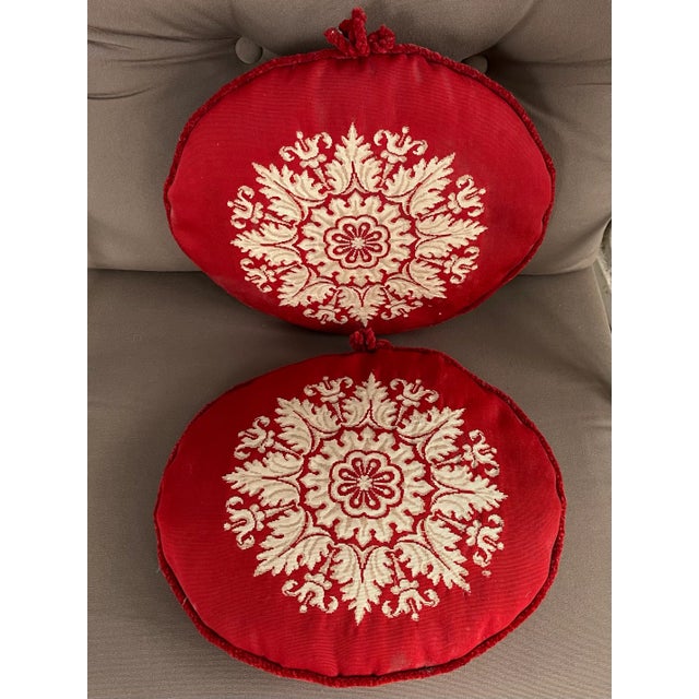 Antique Early 20th Century French Empire Neoclassical Round Woven Flower Head Seat Cushions or Pillows With Velvet Backs - a Pair For Sale - Image 12 of 12