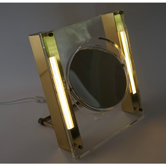 Gold Vintage Rialto New York Mid-Century Modern Lucite Lighted Vanity Mirror For Sale - Image 8 of 13