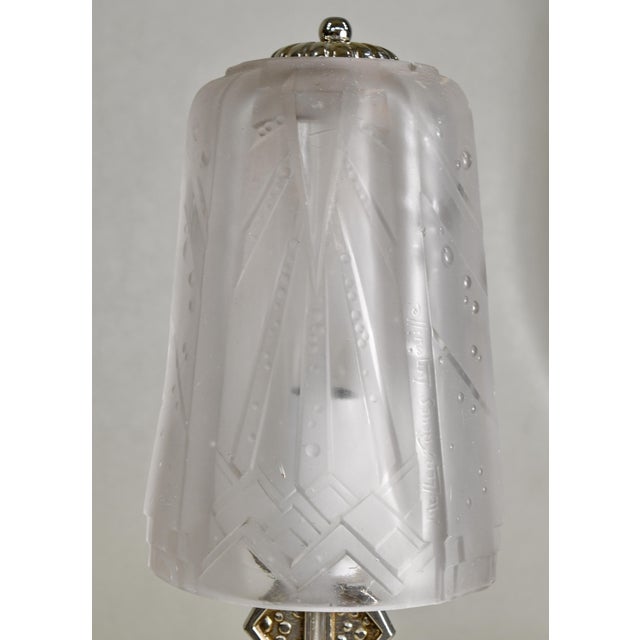 Silver Muller Freres & Cherrier Et Besnus Geometric French Art Deco 1930s Table Lamp - A Pair For Sale - Image 8 of 9
