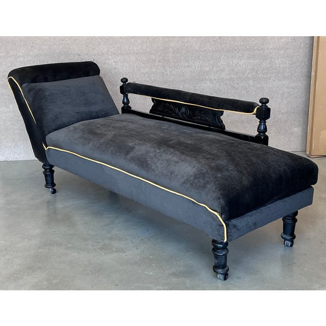 Art Deco Italian Art Deco Black Velvet Convertible Chaise Longue For Sale - Image 3 of 7