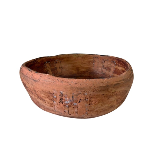 Vintage Amazonian Wauja Indigenous Redware Ceramic Bowl Brazil For Sale In New York - Image 6 of 7