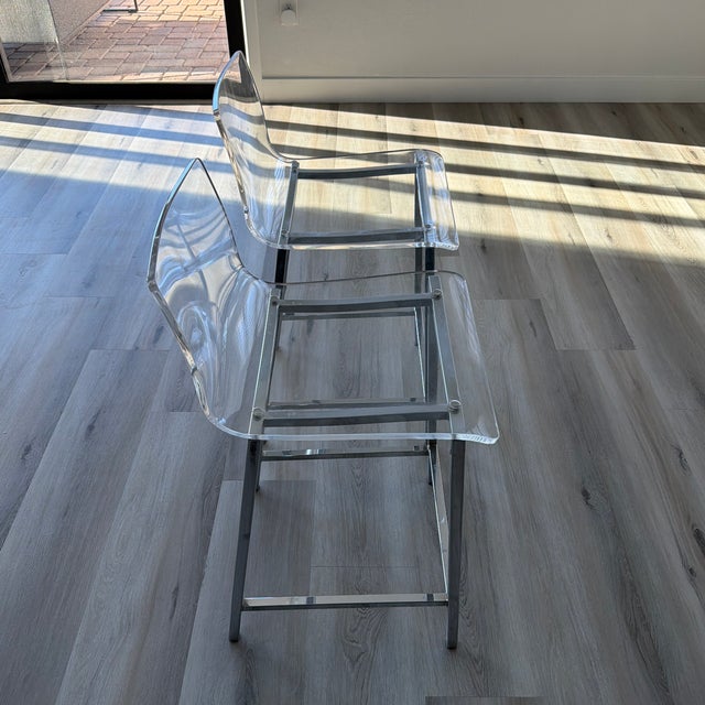 Cb2 Vapor 24" Counterstools (Set of 2) For Sale In Las Vegas - Image 6 of 7