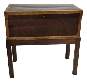 Federal Mahogany and Birdseye Maple Lap Desk on Stand, Circa 1810s