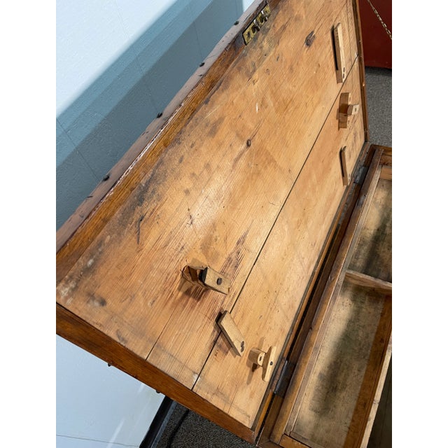 Early 20th Century Antique Hand Crafted Lift Top Carpenters Storage Chest For Sale - Image 12 of 13