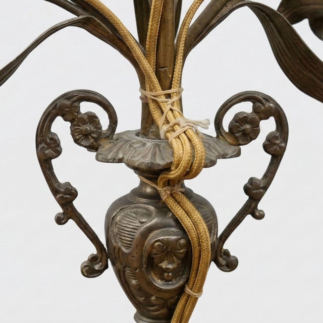 Bouquet of Devotion Sacred Heart Lamps, 19th Century, Set of 2 For Sale - Image 10 of 10