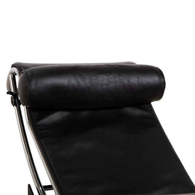 Bauhaus LC 4 Chaise Lounge in Black Leather and Chrome by Le Corbusier for Cassina For Sale - Image 6 of 16