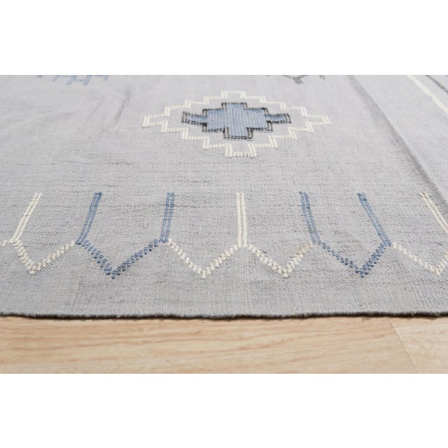 4x6 Rustic Penelope Silver Geometric Modern Flatweave Carpet Rug For Sale - Image 4 of 10