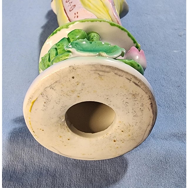 Vintage Chinese Statue Beautifully Detailed Figurine Hand-Painted Porcelain For Sale - Image 4 of 8