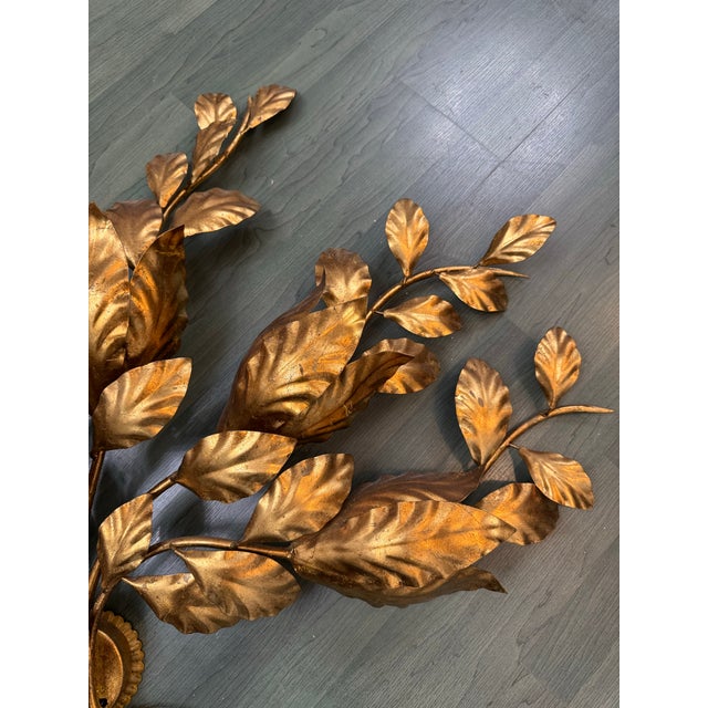 Metal Large Vintage Brass-Tone Aluminum Leaf Wall Sconce, Sculptural Botanical Wall Lamp, Mid-Century Style For Sale - Image 7 of 11