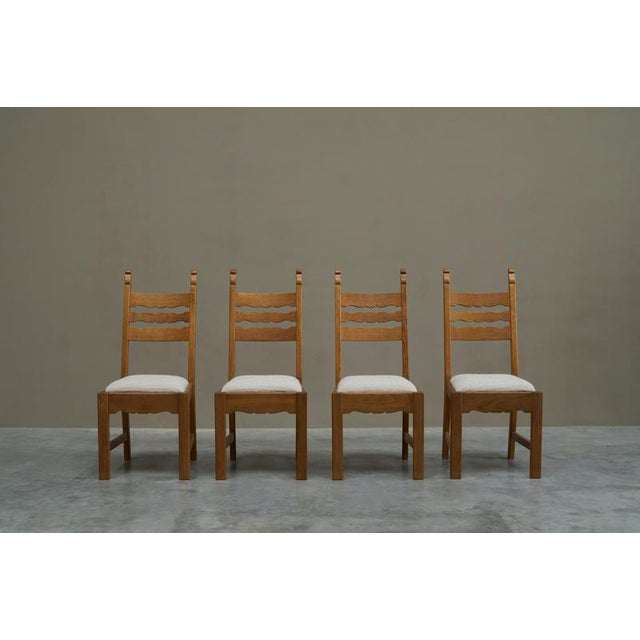 Razorblade Chairs in Oak and Wool by Henning Kjærnulf, 1960s, Set of 4 For Sale - Image 3 of 16