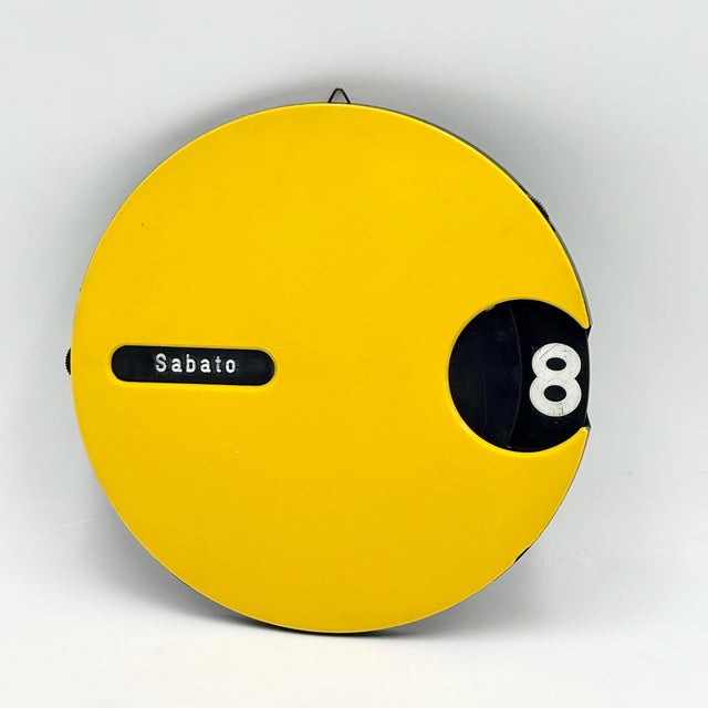 Italian Perpetual Wall Calendar in Yellow Plastic, 1970s For Sale - Image 11 of 11