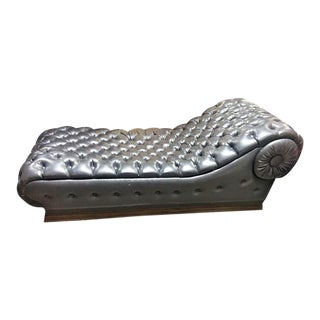Mid 20th Century Black Chesterfield Chaise Longue or Psychoanalyst’s Couch For Sale