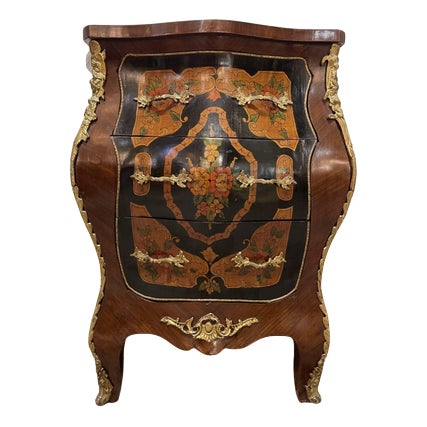 Louis XV Style Bombe Chest of Drawers For Sale