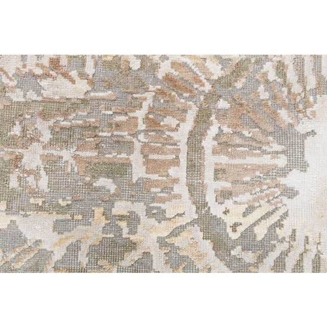 Early 21st Century Abstract Modern Rug in Banana Silk & Wool by Doris Leslie Blau For Sale - Image 5 of 10