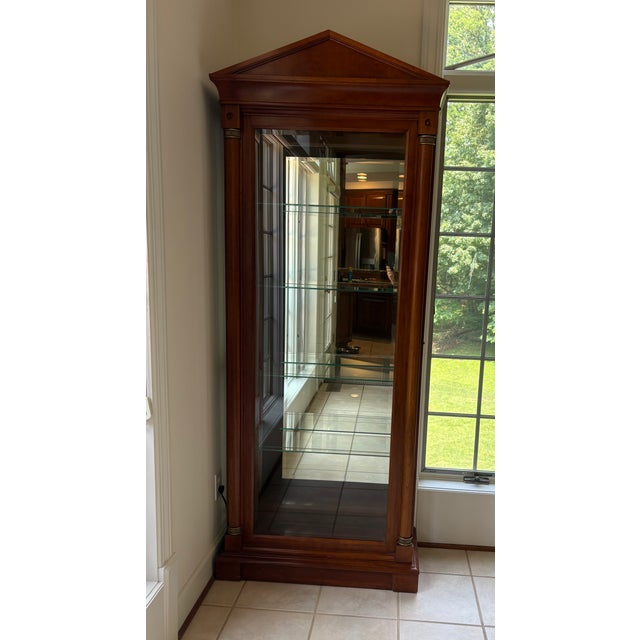 Ethan Allen 1990s Ethan Allen Medallion Curio Cabinet 1 For Sale - Image 4 of 10