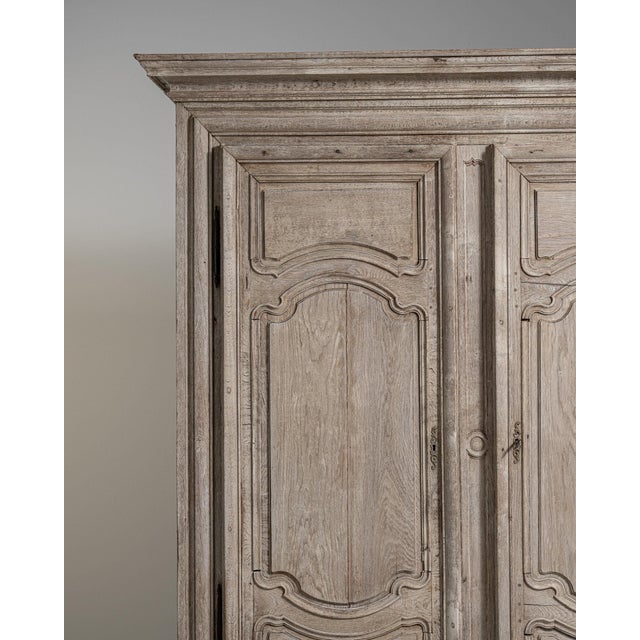 French Provincial 1800-1809 France Weathered Pale Grey Painted Oak Armoire For Sale - Image 3 of 11