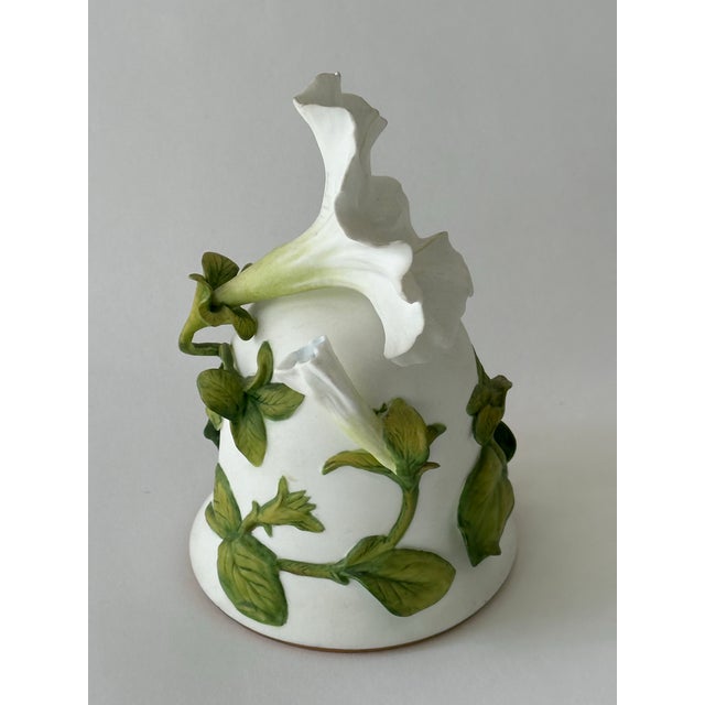 English 1983 White Cascade Petunia Porcelain Bell by Jeanne Holgate For Sale - Image 3 of 12