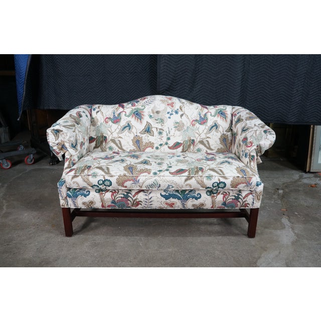 Late 20th Century Late 20th Century Earls of High Point Chippendale Mahogany Camelback Settee Loveseat Crewel Fabric For Sale - Image 5 of 18