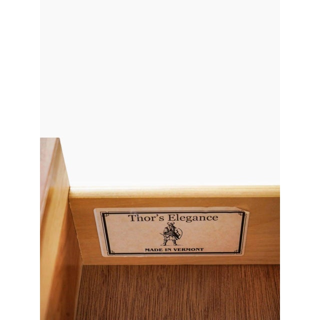 Late 20th Century Pair of Solid Cherry Three-Drawer Bedside Tables | Thor's Elegance, Made in Vermont | Flared Legs & Arched Apron For Sale - Image 4 of 5