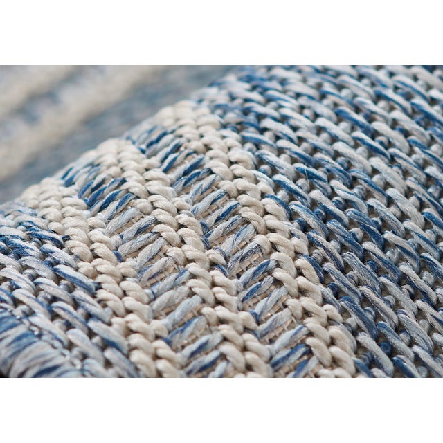 Momeni Contemporary Indoor/Outdoor Hampton Inlet Rug in Blue, 6'6" x 9' For Sale In Atlanta - Image 6 of 9