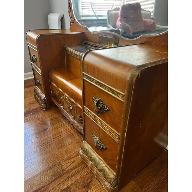 1930s Art Deco Walnut & Burl Wood Waterfall Vanity With Mirror For Sale - Image 4 of 4