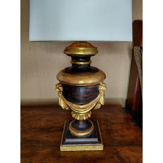 Mid 20th Century Mid 20th Century Neoclassical Carved Wood Table Lamp With Gilt Swag Detail For Sale - Image 5 of 6