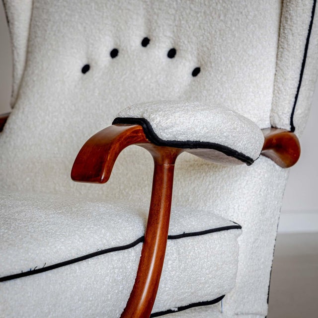 Paolo Buffa Mid-20th Century Pair of Wingback Armchairs, attr. to Paolo Buffa, Italy For Sale - Image 4 of 14