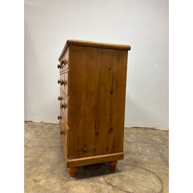 19th Century 19th Century English Pine Chest of Drawers For Sale - Image 5 of 7