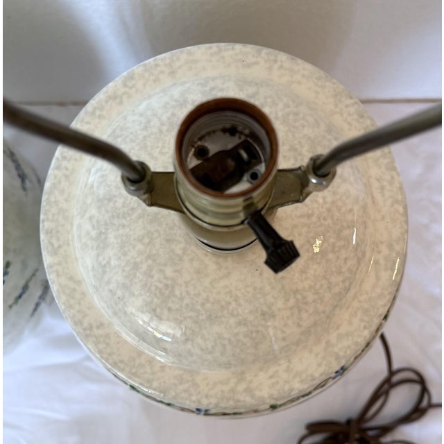 Ceramic Vintage 1970s Blue and Beige Cottage Chic Ceramic Ginger Jar Table Lamps - a Pair For Sale - Image 7 of 8