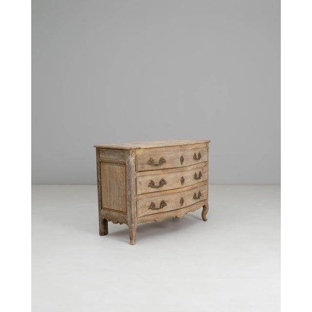 French 19th Century French Louis XV Style Oak Chest of Drawers For Sale - Image 3 of 18