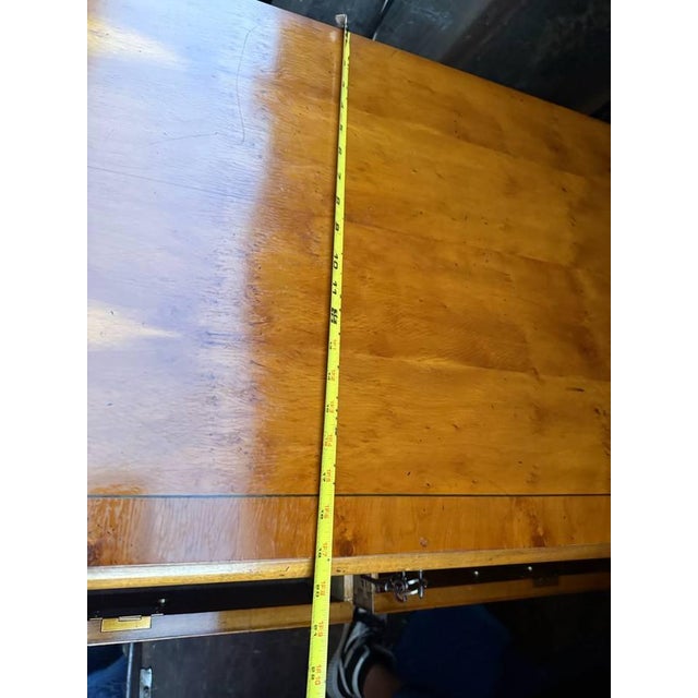 Late 20th Century Vintage English Geogrian Style Yew Wood Chest of Drawer With Keys For Sale - Image 5 of 12