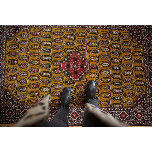 :: Stepped diamond shaped center medallion with inner germinating plants atop a covered field of staggered alternating...