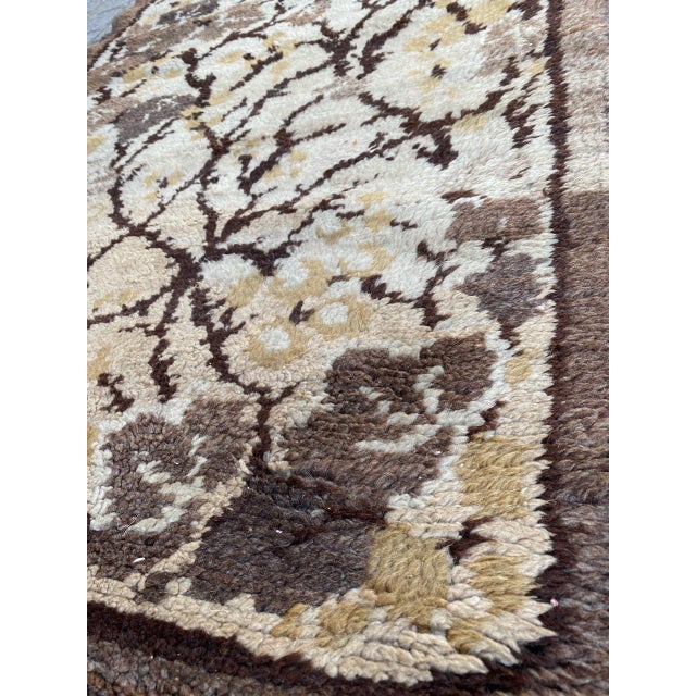 Beige European Art Deco Rug For Sale - Image 8 of 10