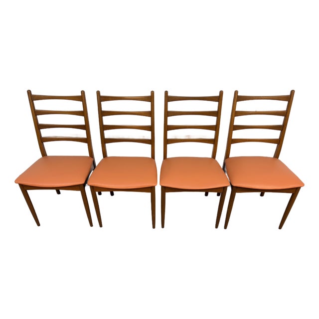 Mid 20th Century Set of Four Ladder Back Dining Chairs by Greaves & Thomas Furniture For Sale