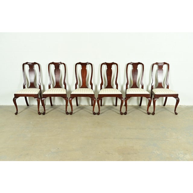 Queen Anne Henkel Harris Queen Anne Solid Mahogany Dining Chairs, Set of Six For Sale - Image 3 of 14