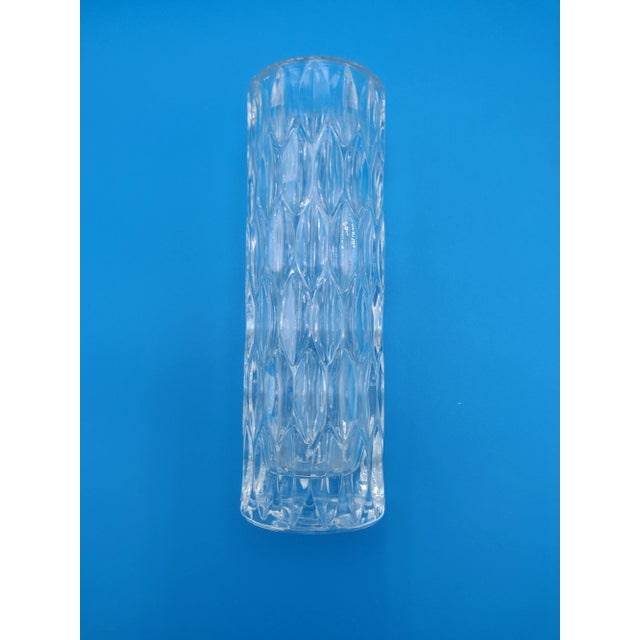 Vintage German Crystal Cylinder Vase With Geometric Diamond Pattern For Sale In Santa Fe - Image 6 of 7